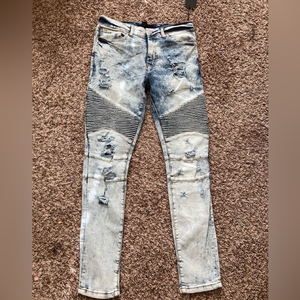 Forever 21 Slim Fit Stone Washed Jeans